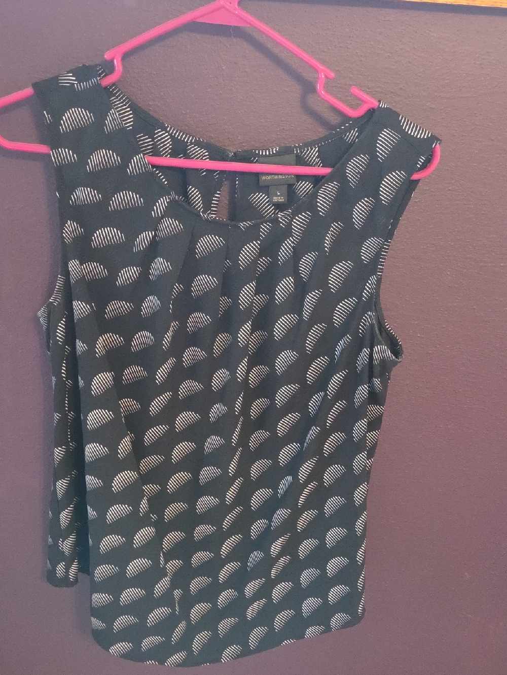 Worthington Black Sleeveless Shell Top with White Semi-Circle Print